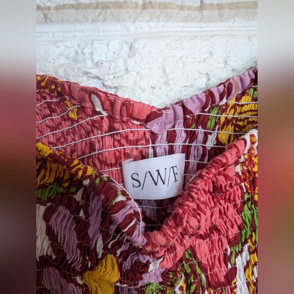 SWF Frida Exaggerated Puff Sleeve Floral Top - Picture 3 of 11